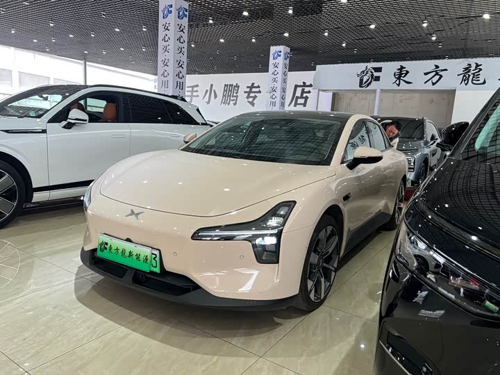 Фото 1 - XPeng Mona M03