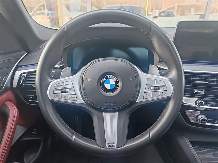 Фото 9 - BMW 5 Series