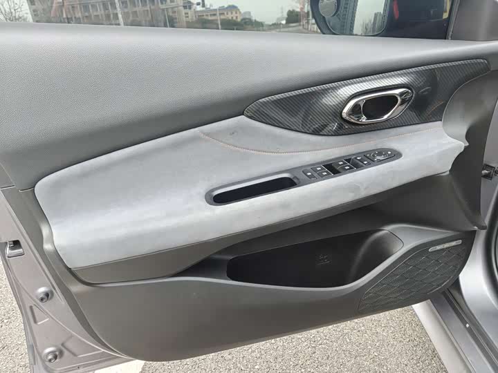 Фото 4 - GAC Trumpchi Empow R