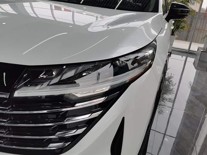 Фото 5 - Nissan Pathfinder