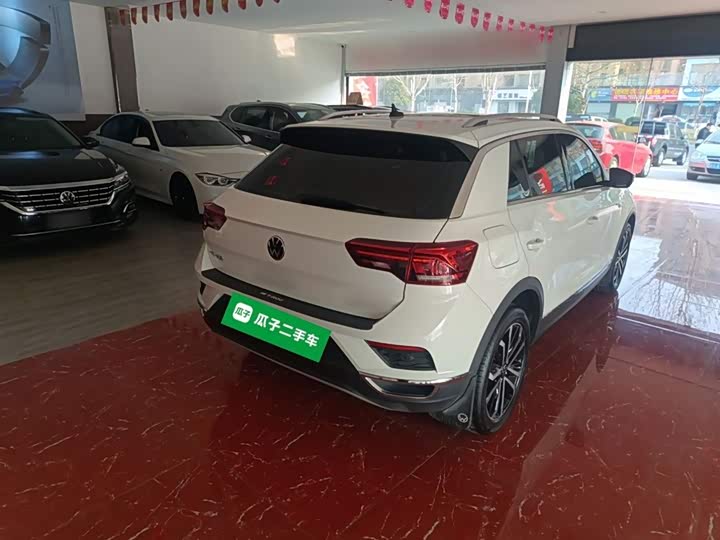 Фото 7 - Volkswagen T-Roc