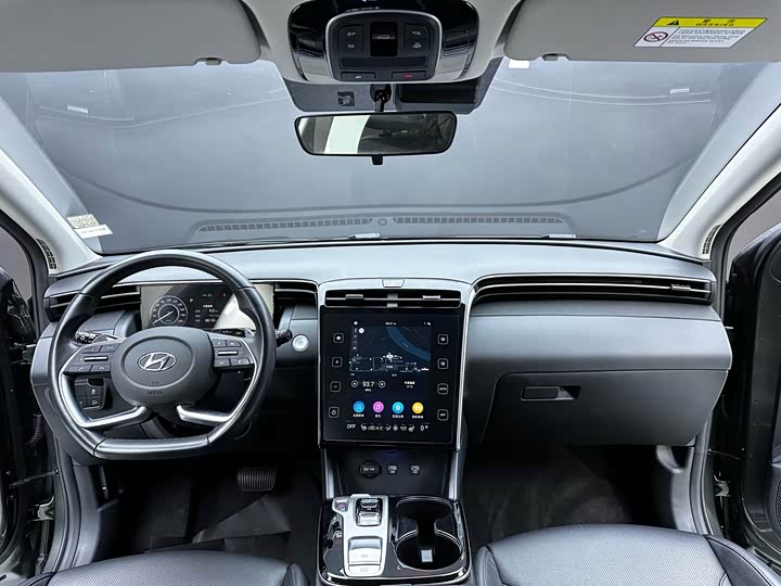 Фото 9 - Hyundai Tucson L