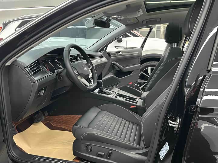 Фото 7 - Volkswagen Magotan