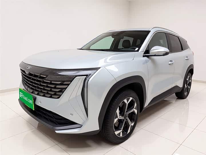 Фото 1 - Geely Atlas L