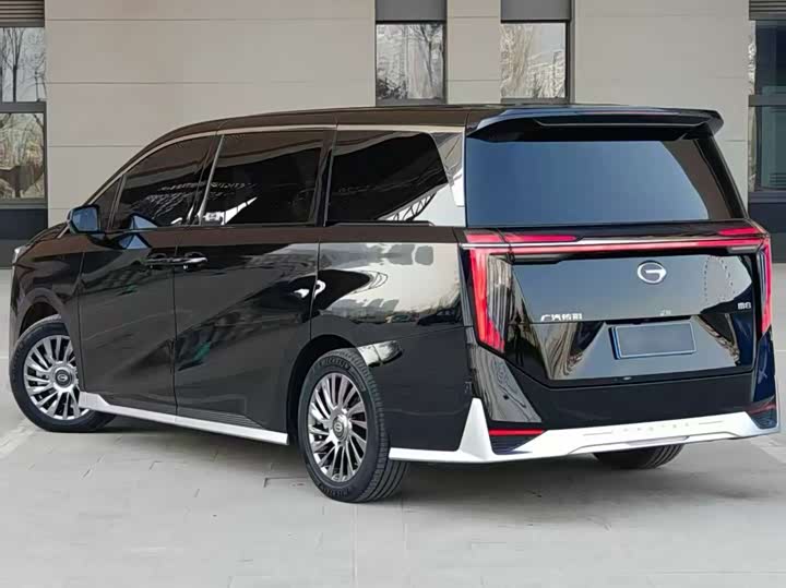 Фото 4 - GAC Trumpchi M8