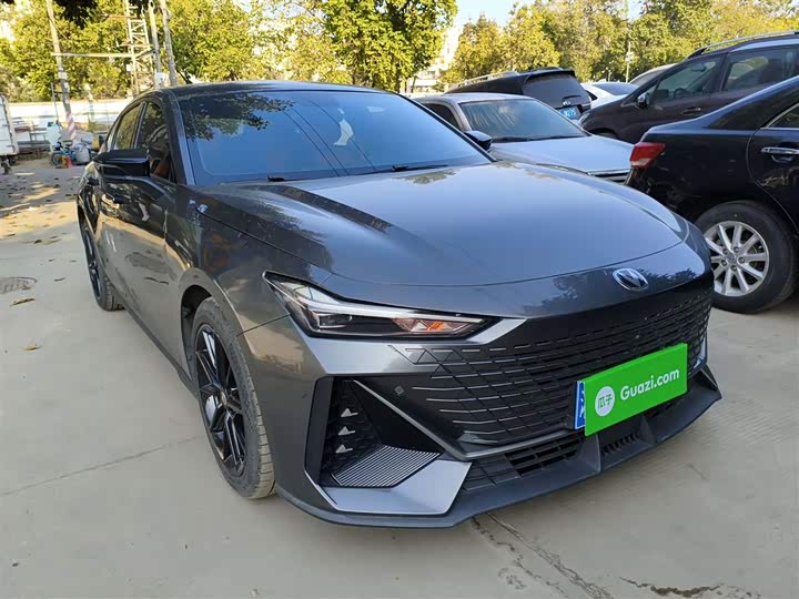 Фото 4 - Changan UNI-V