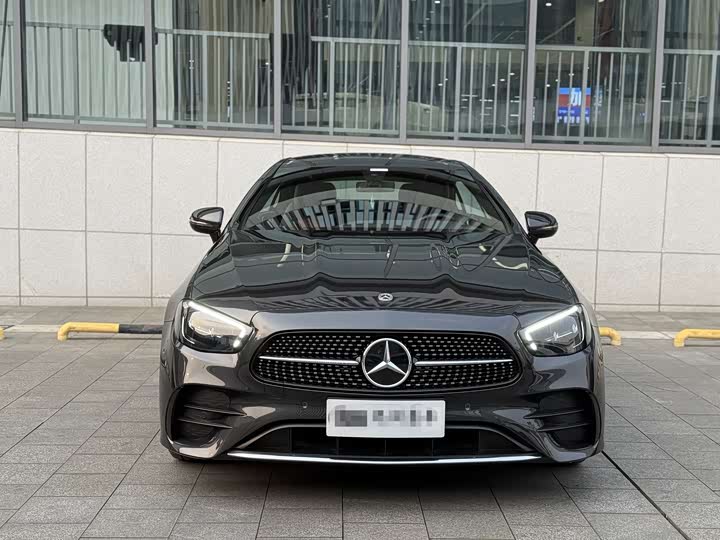 Фото 2 - Mercedes-Benz E-Class