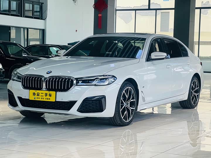 Фото 1 - BMW 5 Series