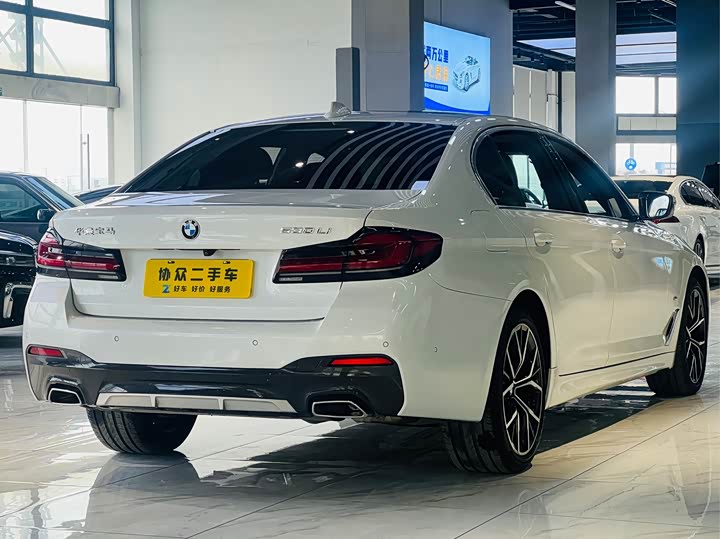 Фото 4 - BMW 5 Series