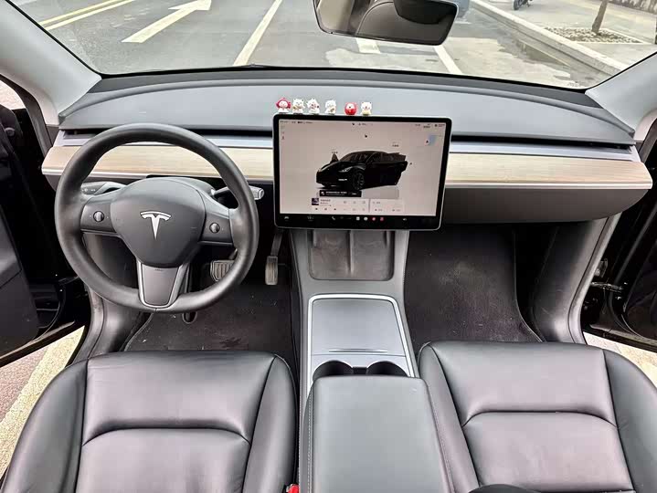 Фото 8 - Tesla Model Y