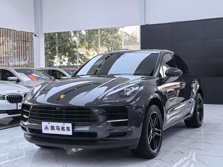 Фото 1 - Porsche Macan