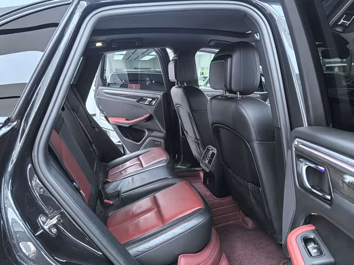 Фото 6 - Porsche Macan