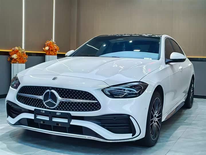 Фото 1 - Mercedes-Benz C-Class