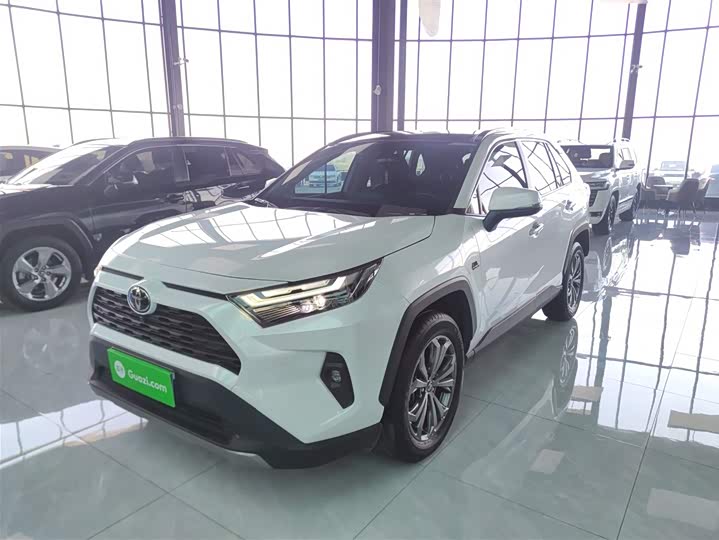 Фото 1 - Toyota RAV4