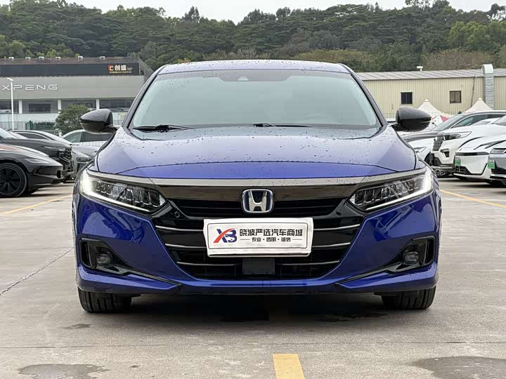 Фото 3 - Honda Accord