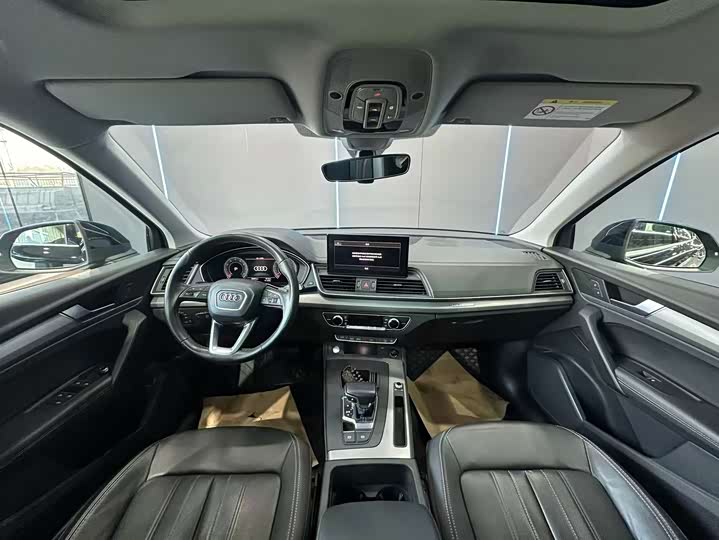 Фото 9 - Audi Q5L