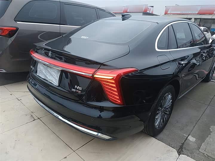 Фото 7 - Hongqi H5