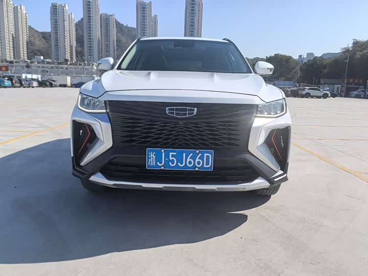 Фото 2 - Geely Atlas