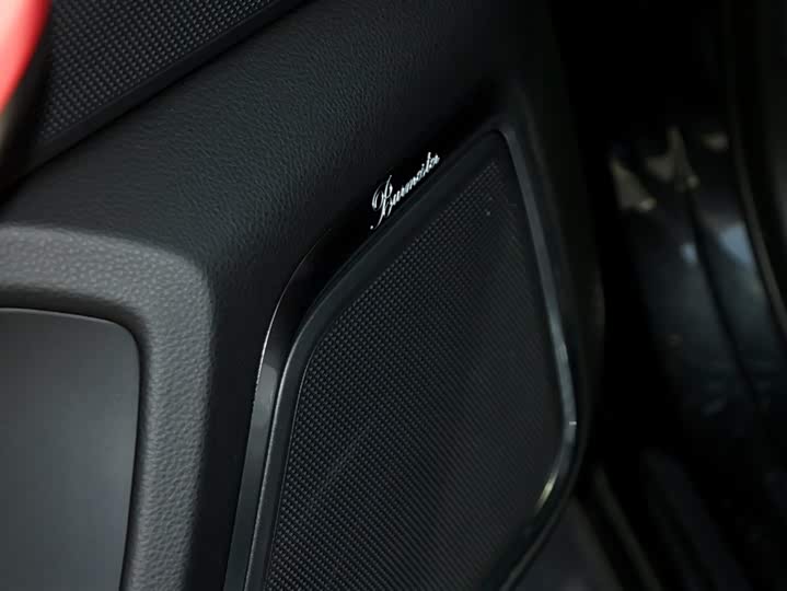 Фото 5 - Porsche Macan