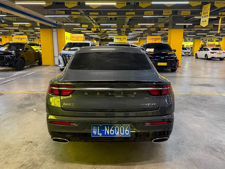 Фото 7 - Geely Preface