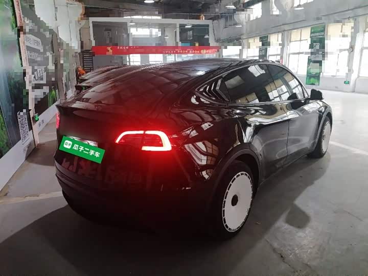 Фото 7 - Tesla Model Y