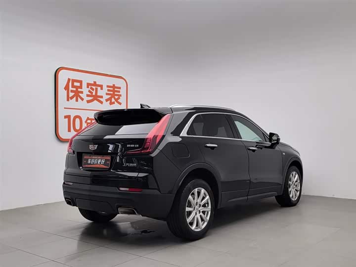 Фото 2 - Cadillac XT4