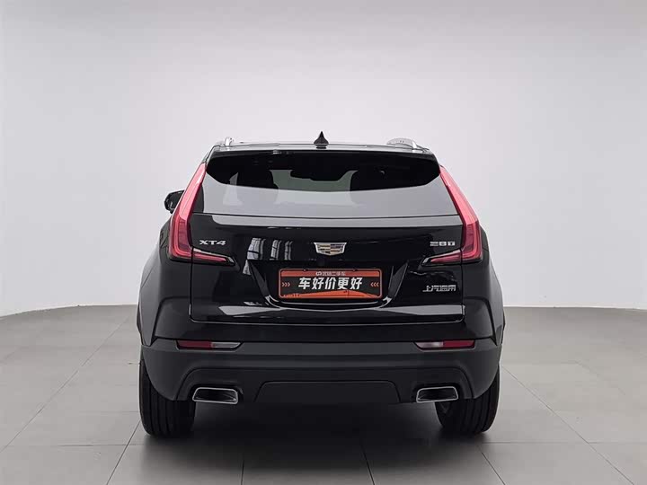 Фото 4 - Cadillac XT4