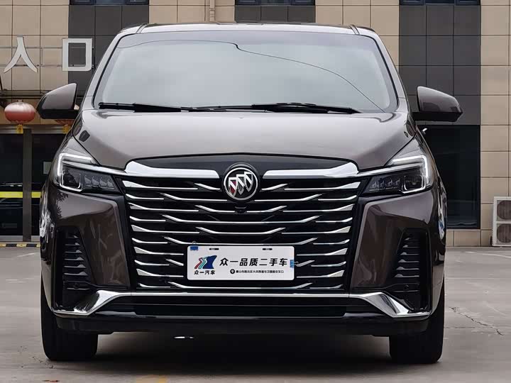 Фото 2 - Buick GL8 ES