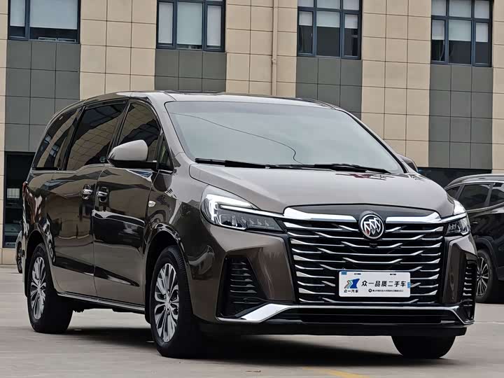 Фото 3 - Buick GL8 ES