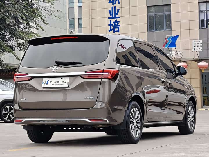 Фото 6 - Buick GL8 ES