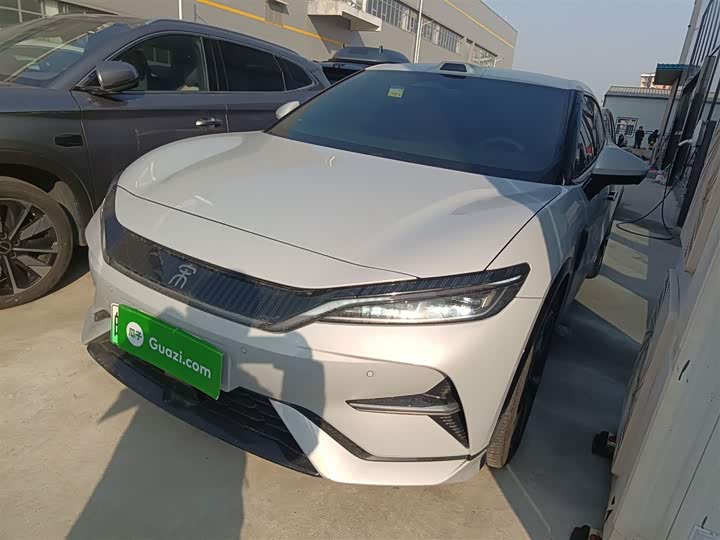 Фото 2 - BYD Song L