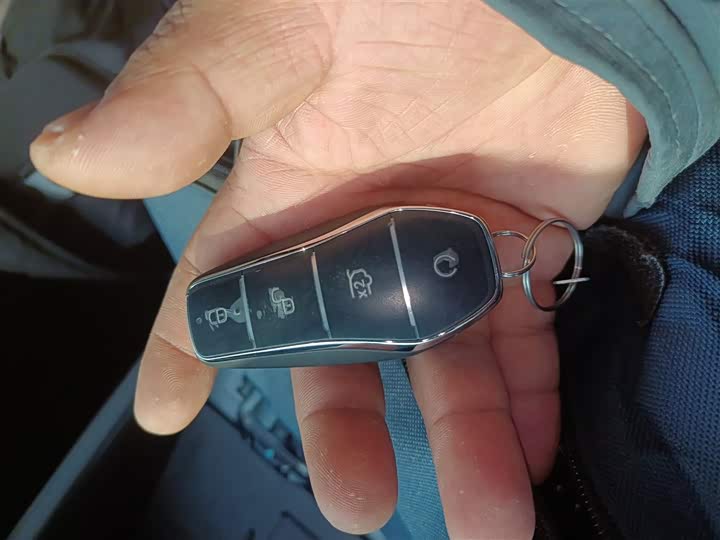 Фото 9 - BYD Song L