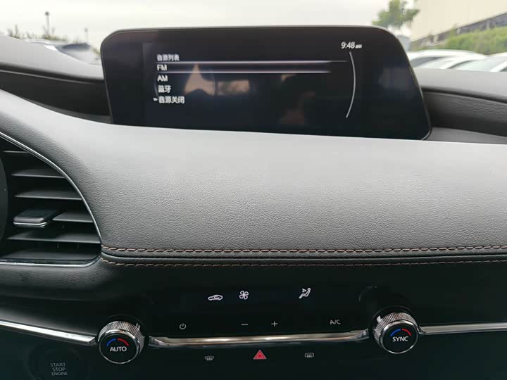 Фото 5 - Mazda 3 (Axela)