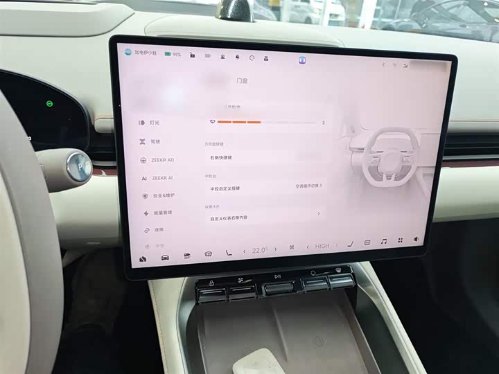 Фото 6 - Zeekr 007 GT