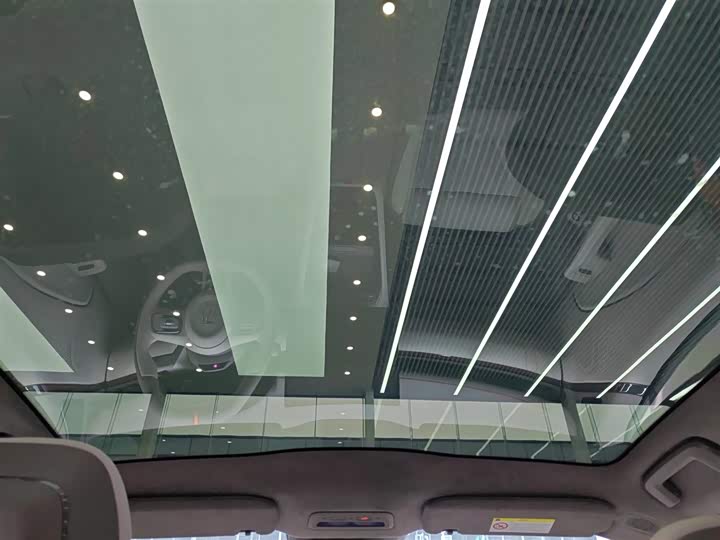 Фото 9 - Zeekr 007 GT