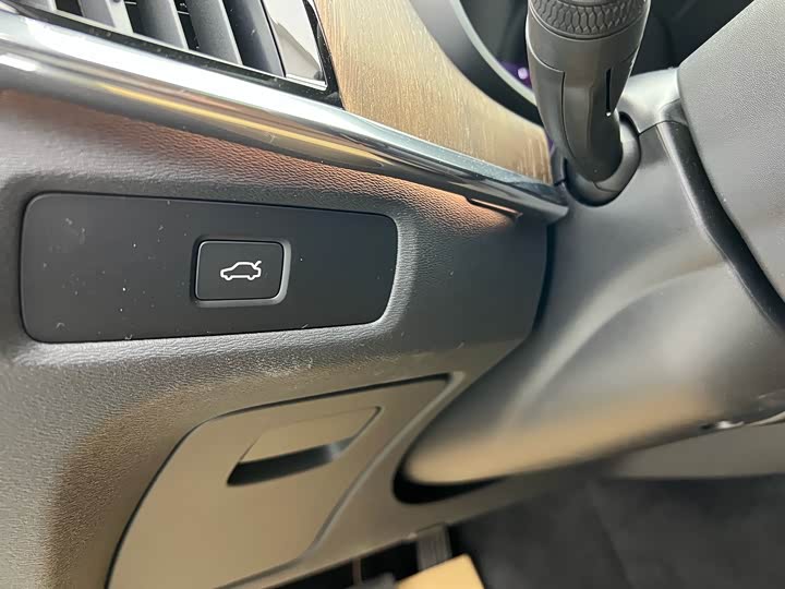 Фото 7 - Volvo S90