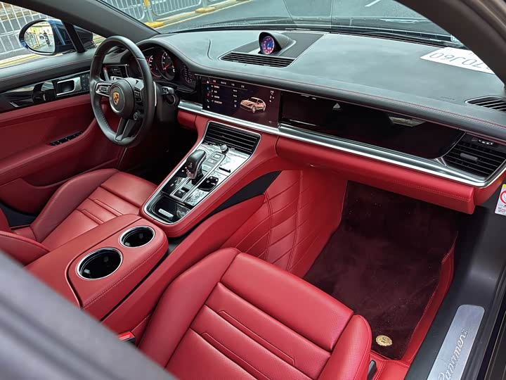 Фото 4 - Porsche Panamera