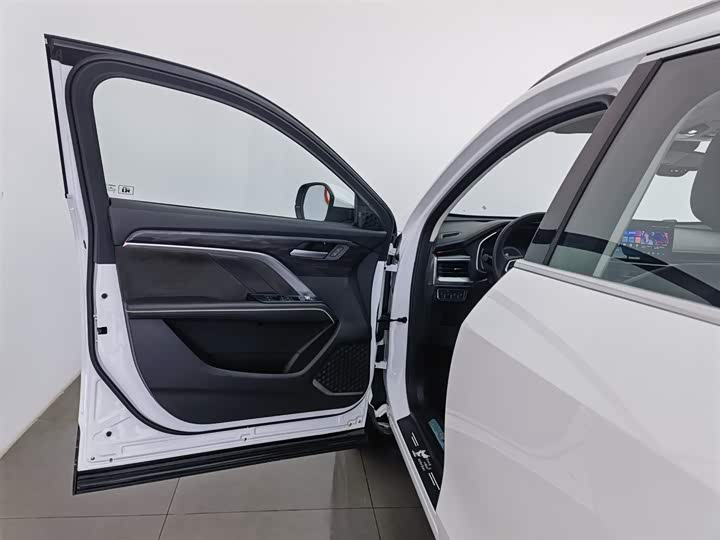 Фото 8 - Haval H6