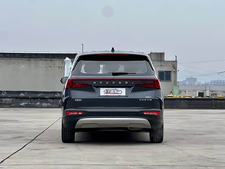 Фото 4 - Hyundai Custo