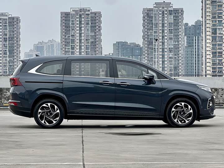 Фото 6 - Hyundai Custo