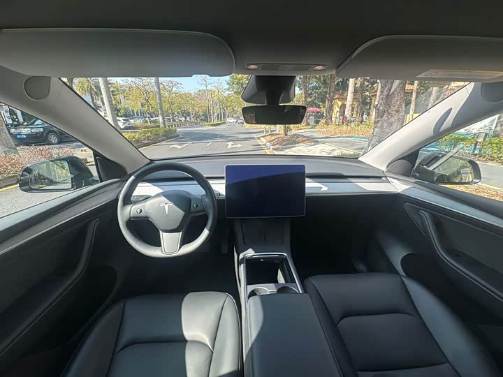 Фото 7 - Tesla Model Y