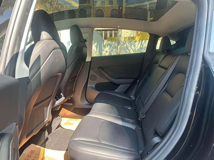 Фото 8 - Tesla Model Y