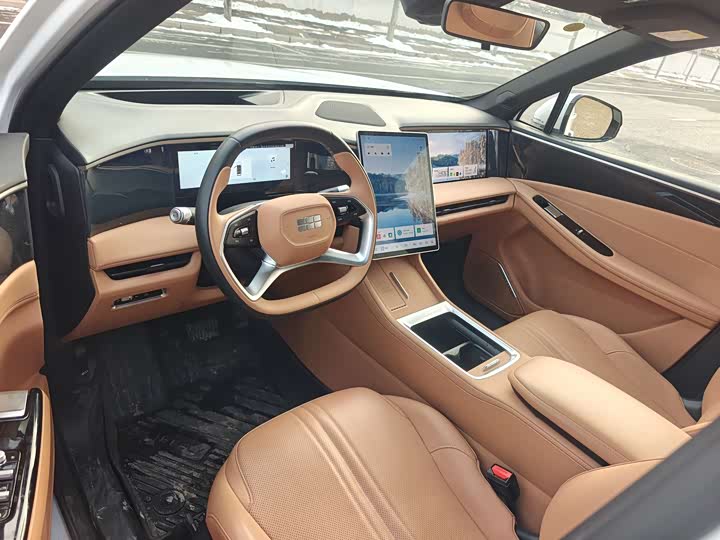 Фото 8 - Geely Galaxy L7