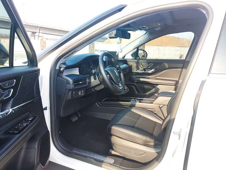 Фото 7 - Lincoln Corsair