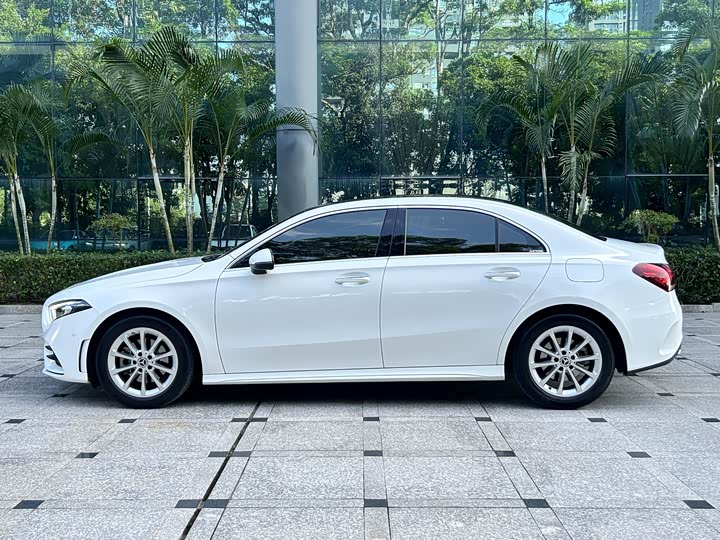 Фото 7 - Mercedes-Benz A-Class