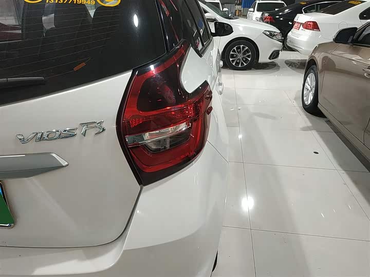 Фото 8 - Toyota Vios FS