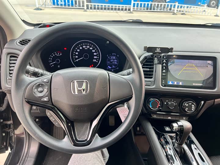 Фото 9 - Honda Vezel