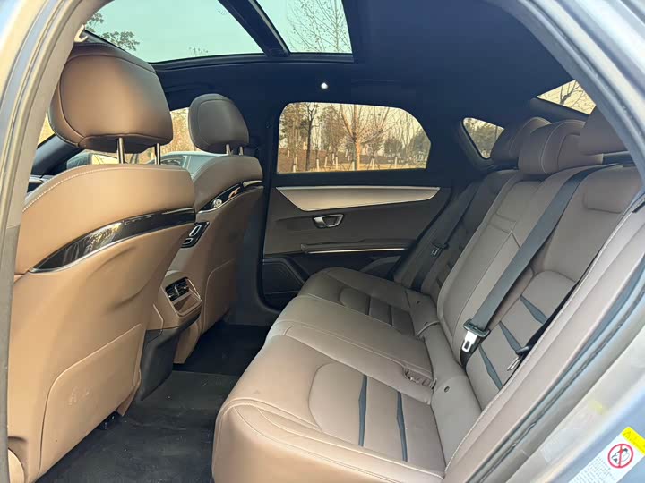 Фото 6 - BYD Han