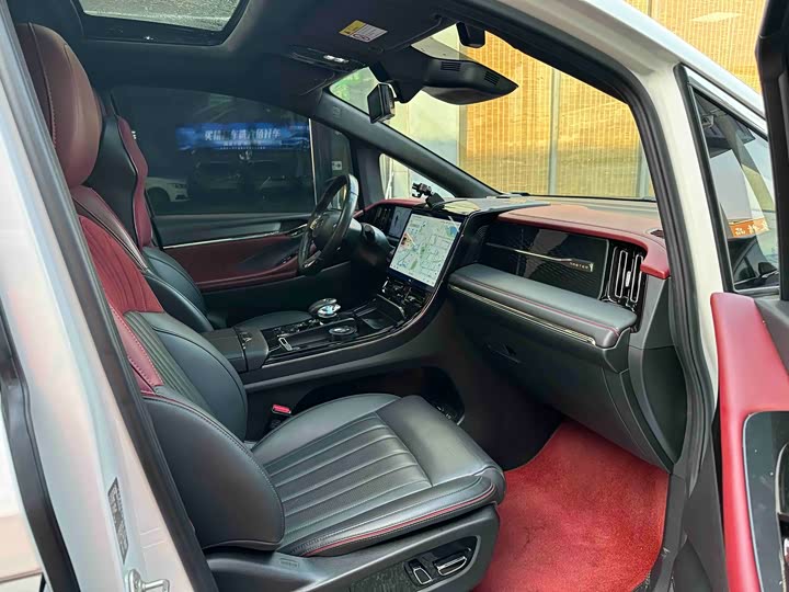 Фото 7 - GAC Trumpchi M8