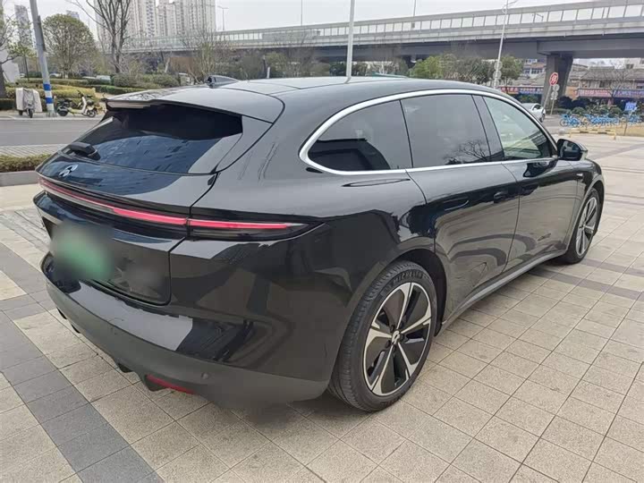 Фото 9 - Nio ET5T